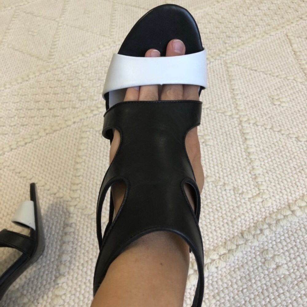 New Sandro Black/White Leather Heels/Pumps/Sandals Size 39 View 4